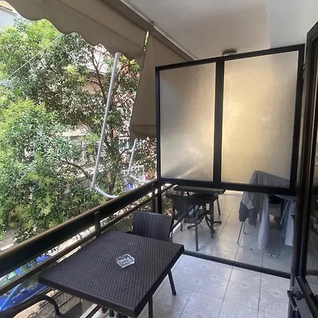 Tirana Stay Suites דירה *