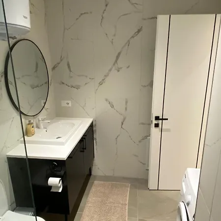 Tirana Stay Suites * Tirana