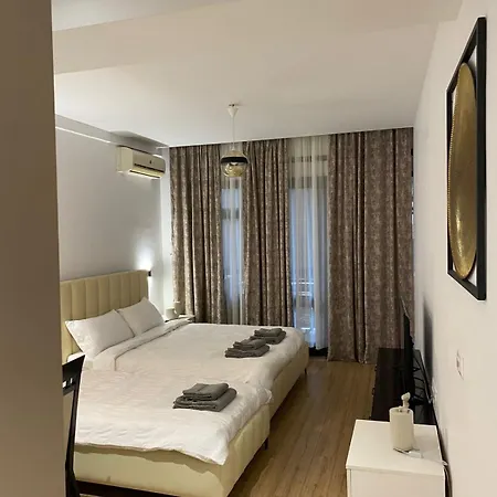 דירה Tirana Stay Suites טיראנה